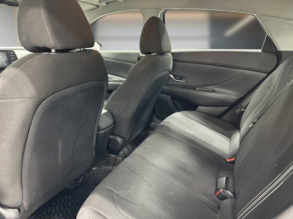 Certified 2021 Hyundai Elantra SEL image 12
