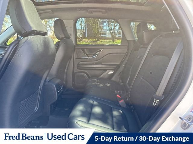 Used 2022 Lincoln Corsair AWD w/ Premium Package image 13