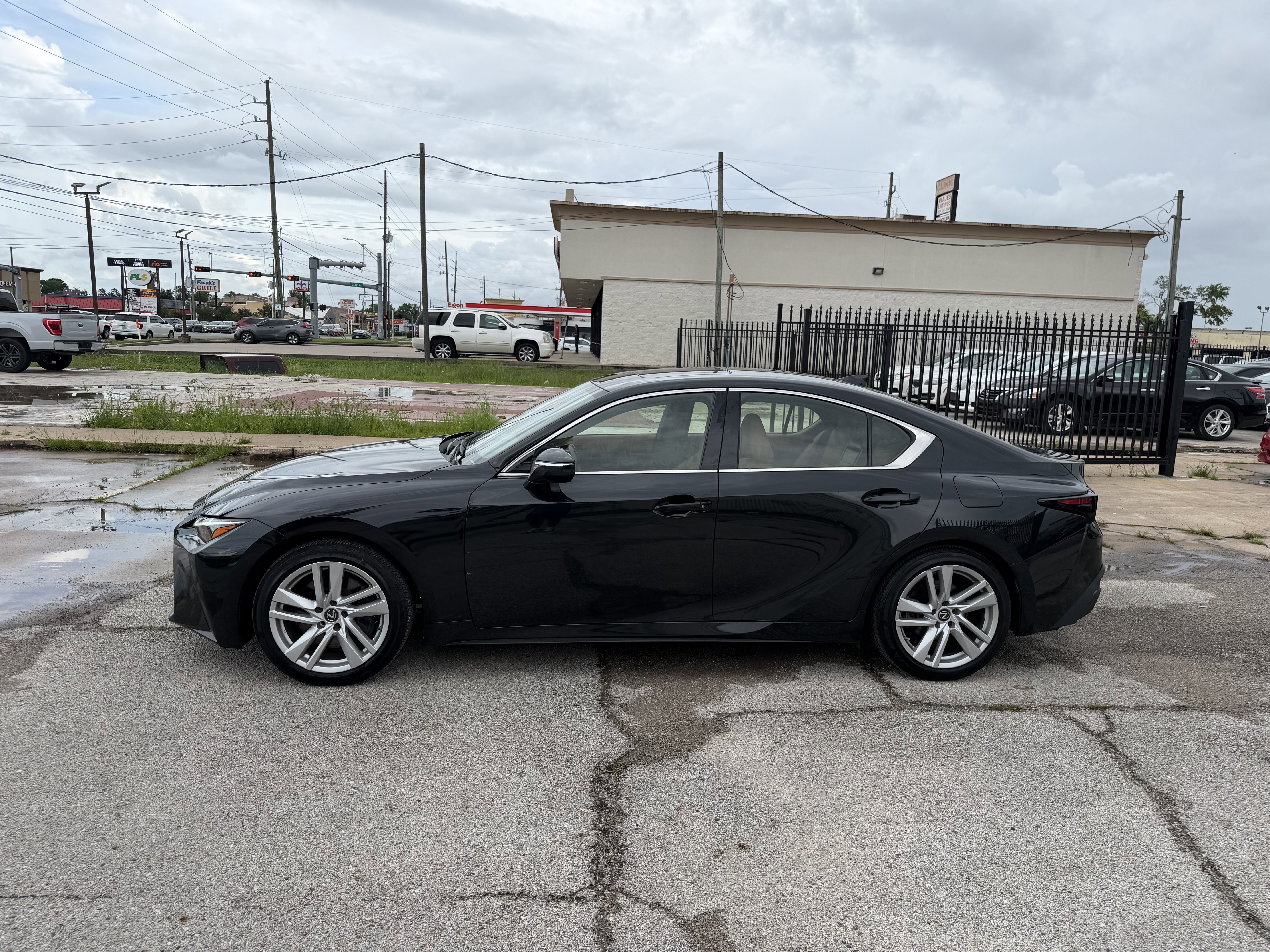 Used 2021 Lexus IS 300 AWD w/ Comfort Package image 16