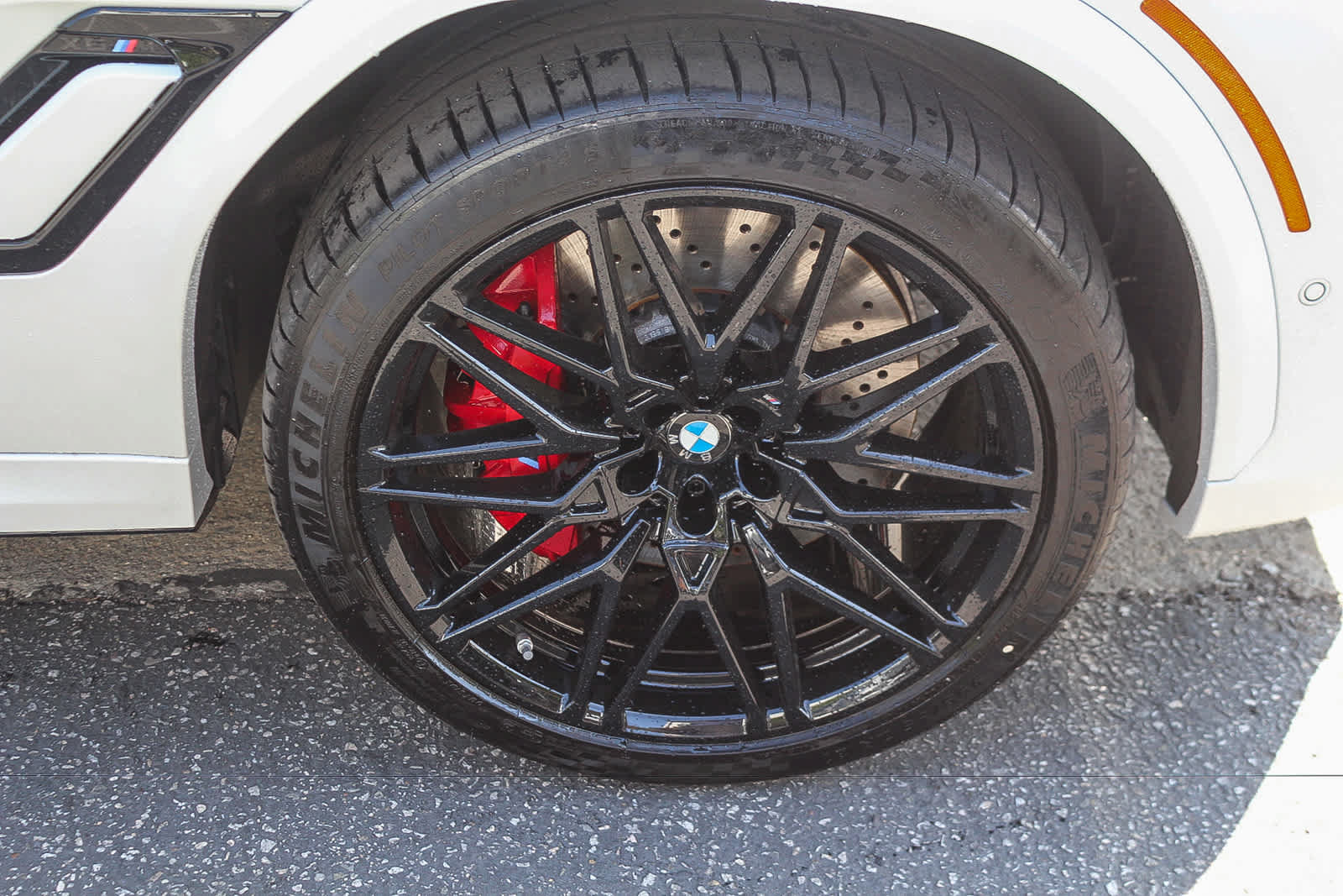 New 2027 BMW X6 M Competition w/ Executive Package AWD/4WD image 9