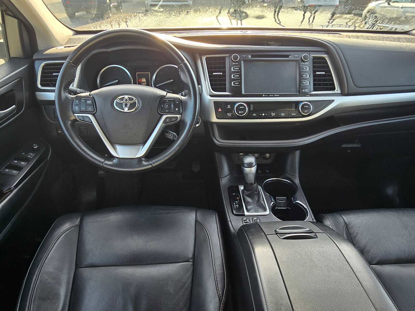 Used 2018 Toyota Highlander XLE image 20
