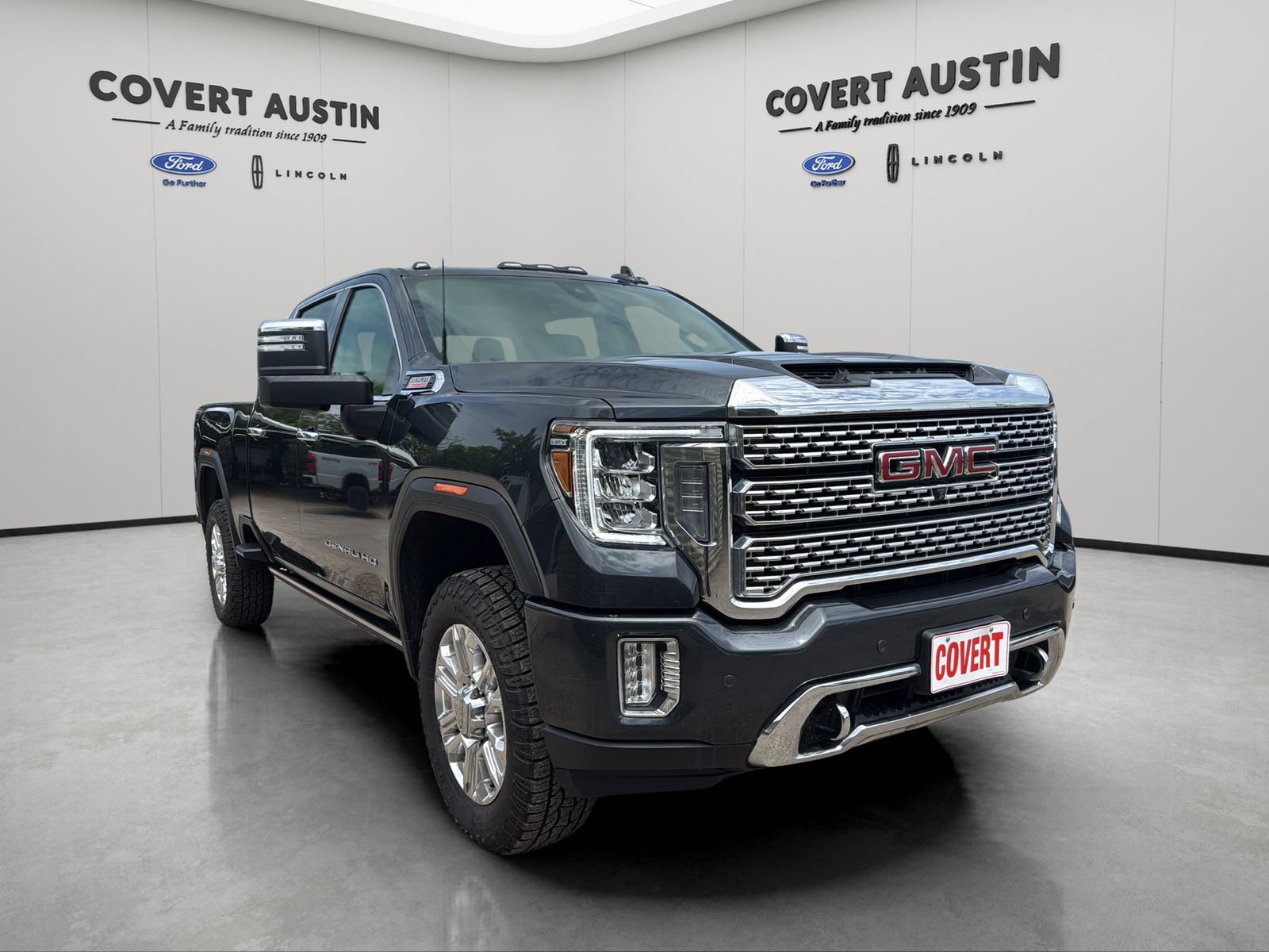 Used 2023 GMC Sierra 3500 Denali w/ Denali Ultimate Package AWD/4WD image 8