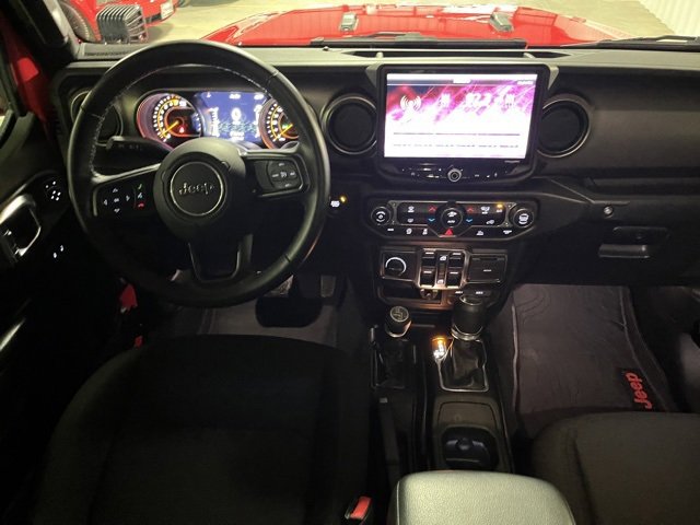 Used 2021 Jeep Gladiator Sport image 25