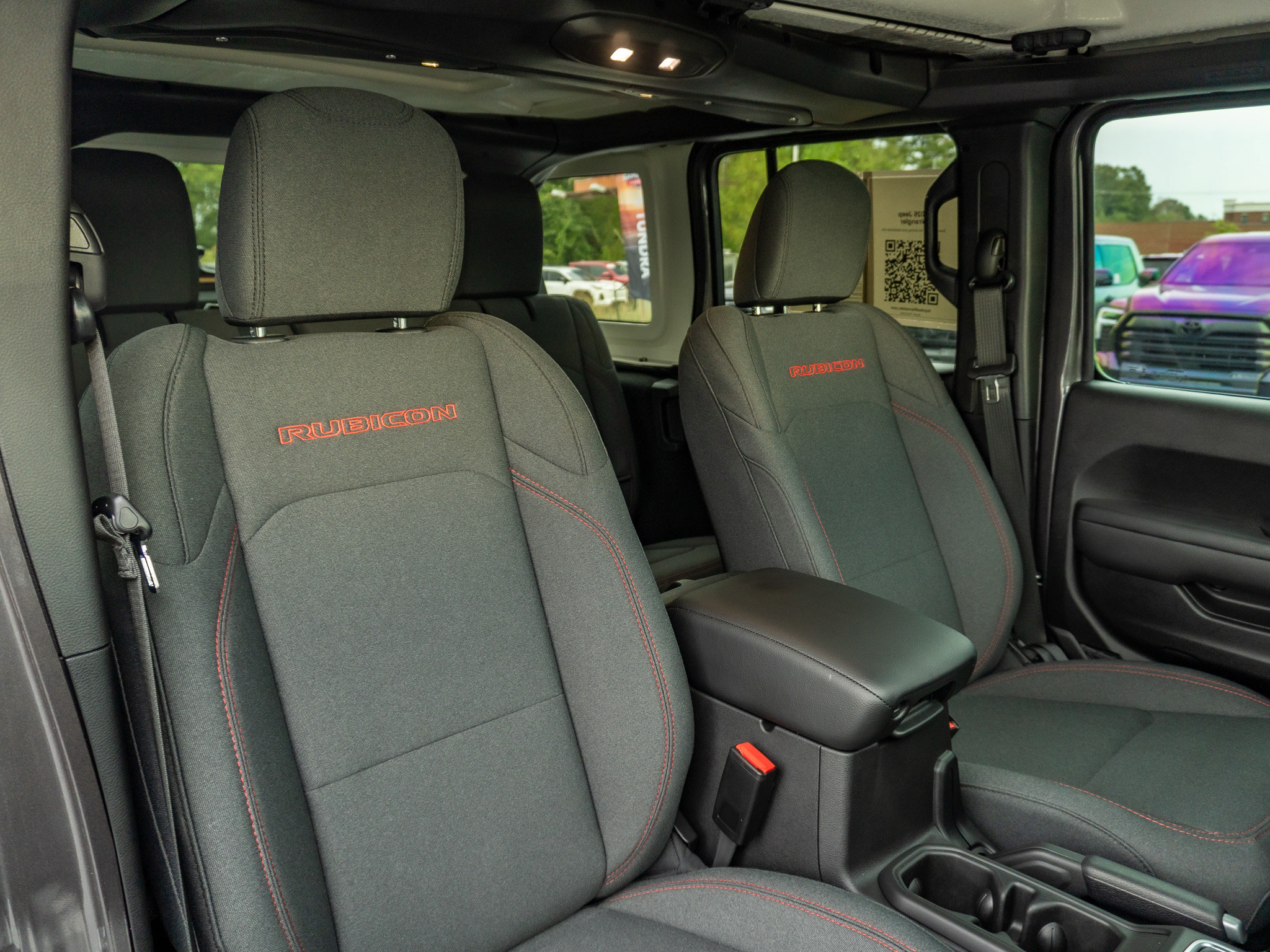Used 2026 Jeep Wrangler Unlimited Rubicon AWD/4WD image 19