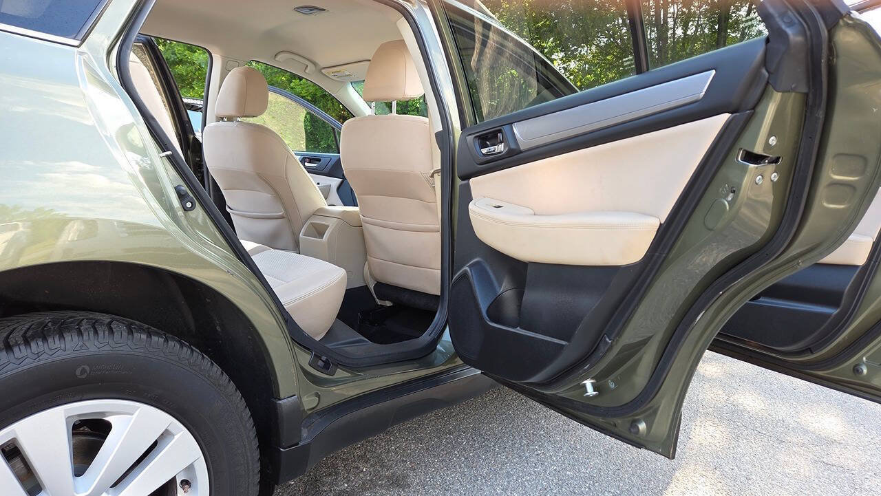 Used 2016 Subaru Outback 2.5i Premium AWD/4WD image 39