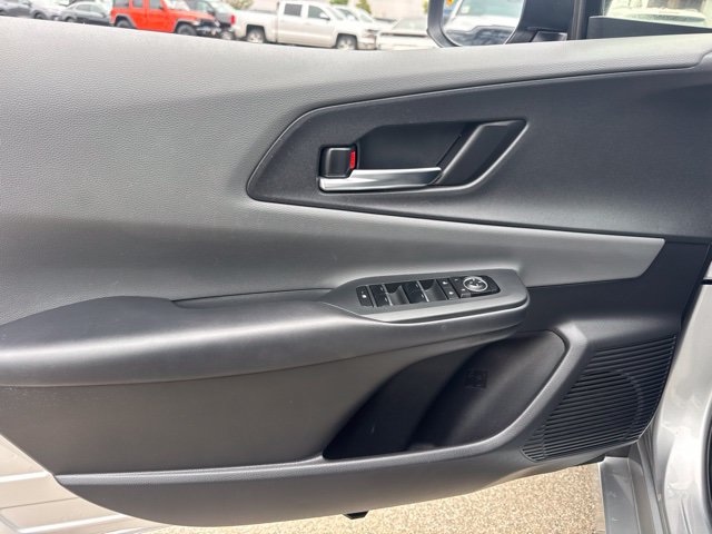 Used 2023 Toyota Prius XLE FWD image 14