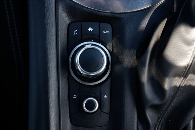 Used 2017 FIAT 124 Spider Classica image 35