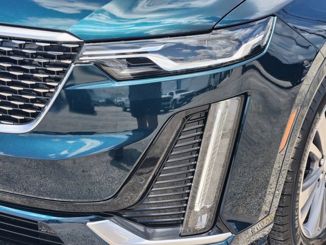 Used 2025 Cadillac XT6 Premium Luxury w/ LPO, Floor Liner Package FWD image 9