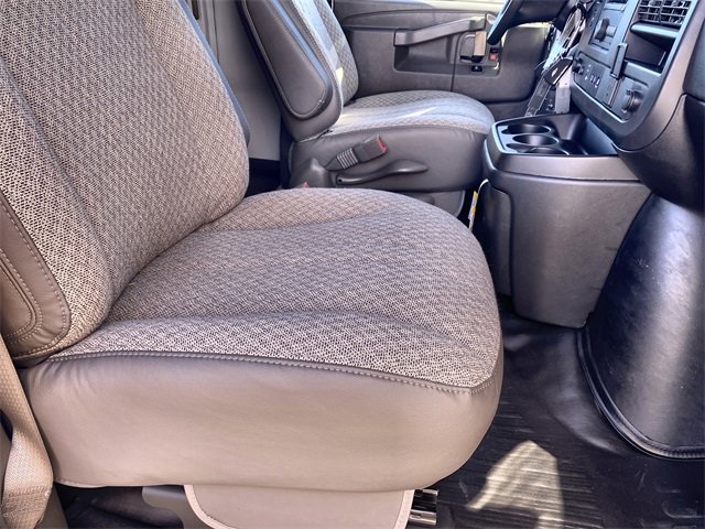 New 2025 Chevrolet Express 2500 Work Van image 29
