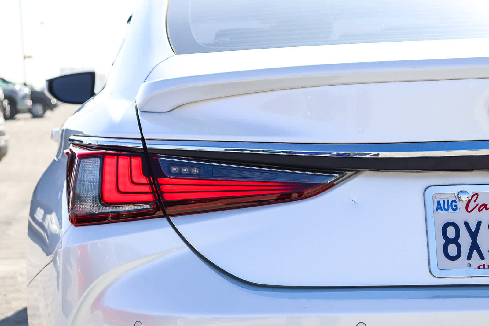 Used 2021 Lexus ES 300h w/ Premium Package image 11