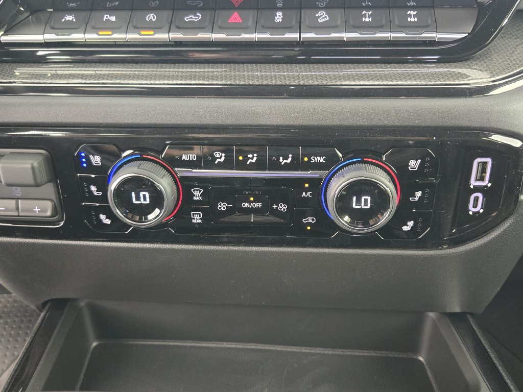 New 2026 Chevrolet Silverado 1500 ZR2 w/ LPO, Dark Essentials Package AWD/4WD image 19