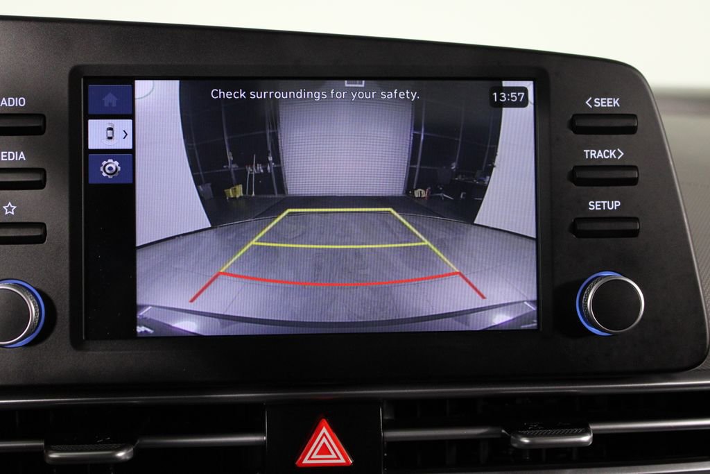 Certified 2025 Hyundai Elantra Sport image 27