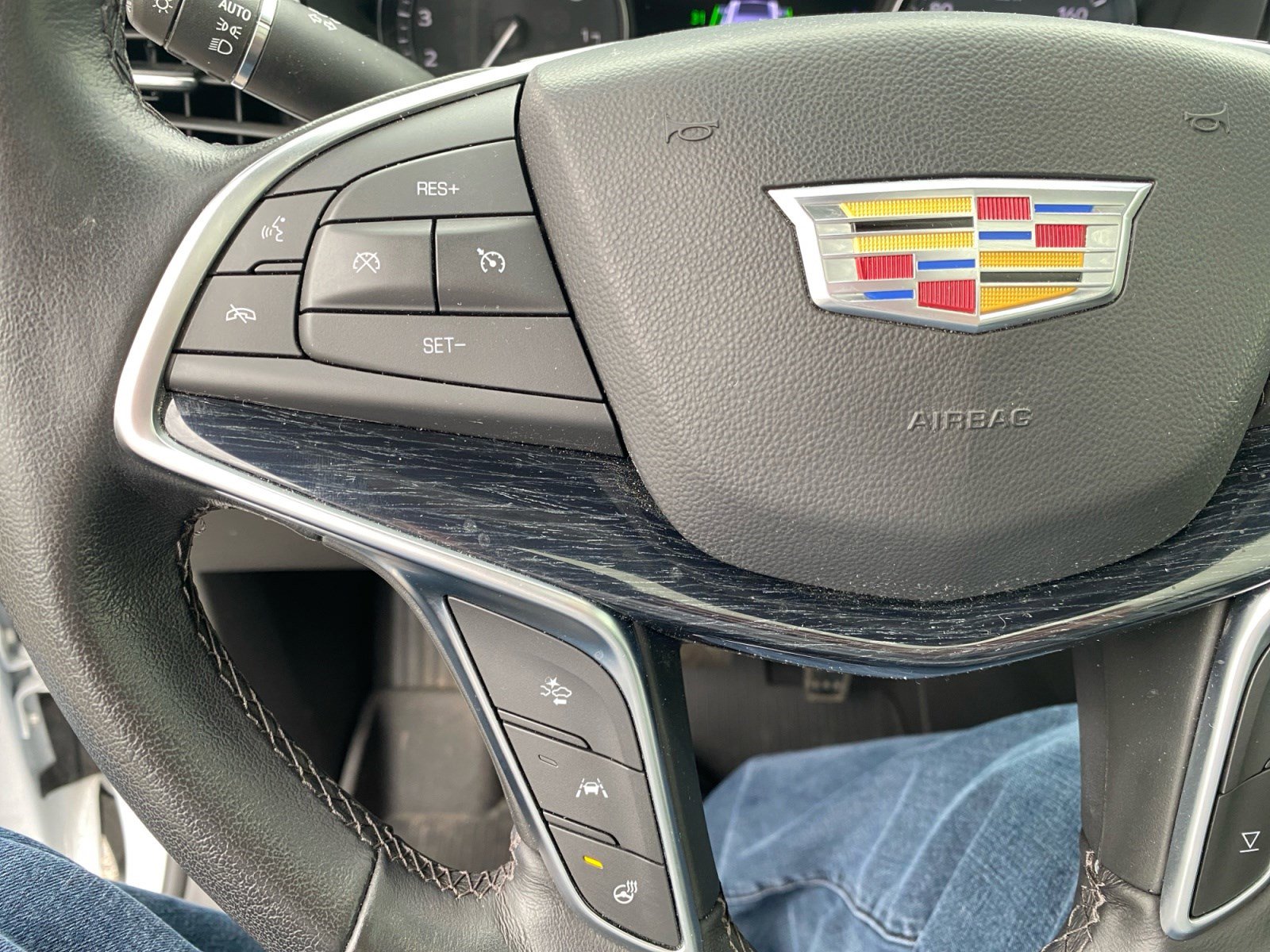 Used 2024 Cadillac XT5 Premium Luxury w/ Technology Package FWD image 22