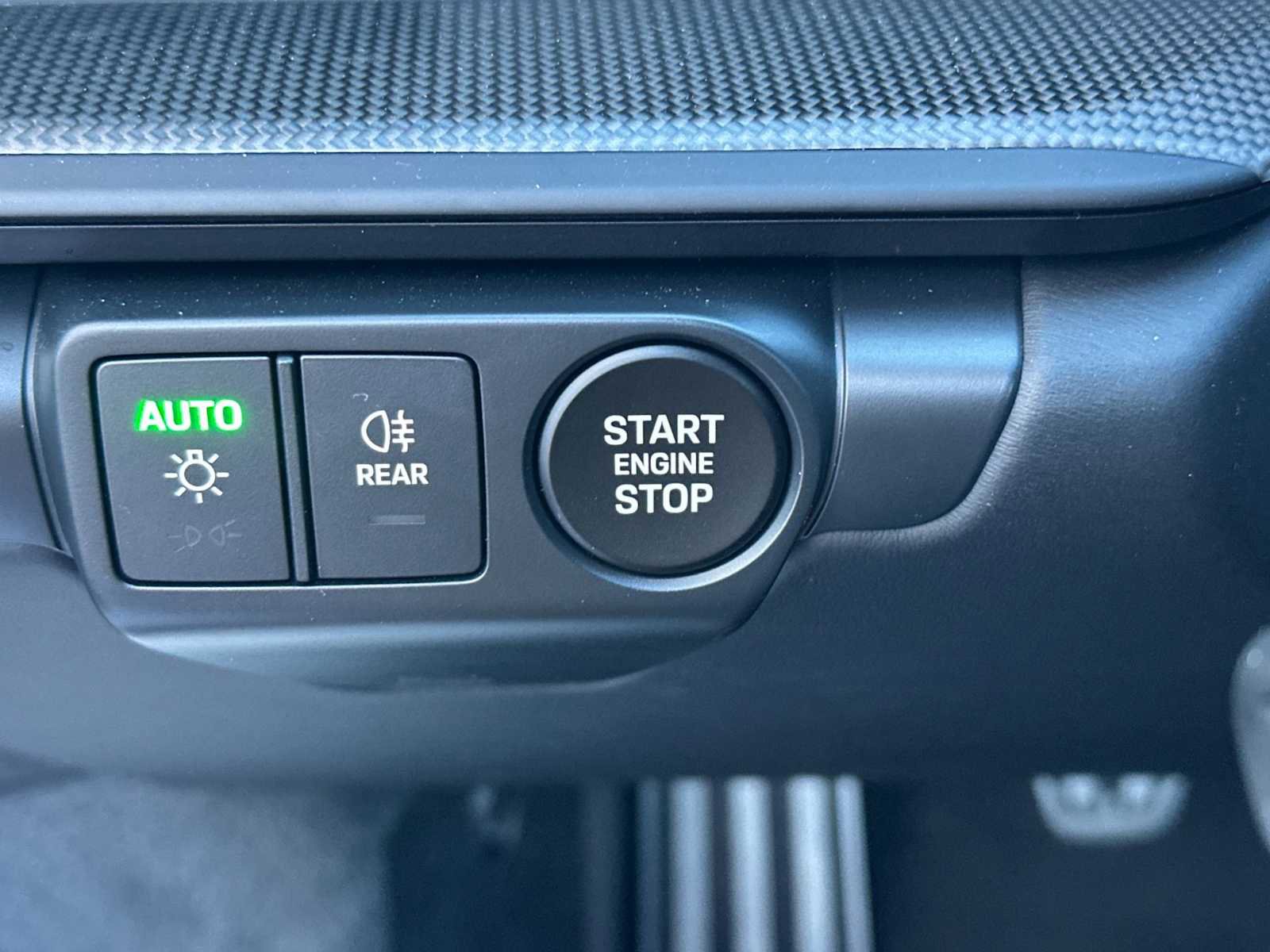 Certified 2025 Porsche 911 Carrera T image 23