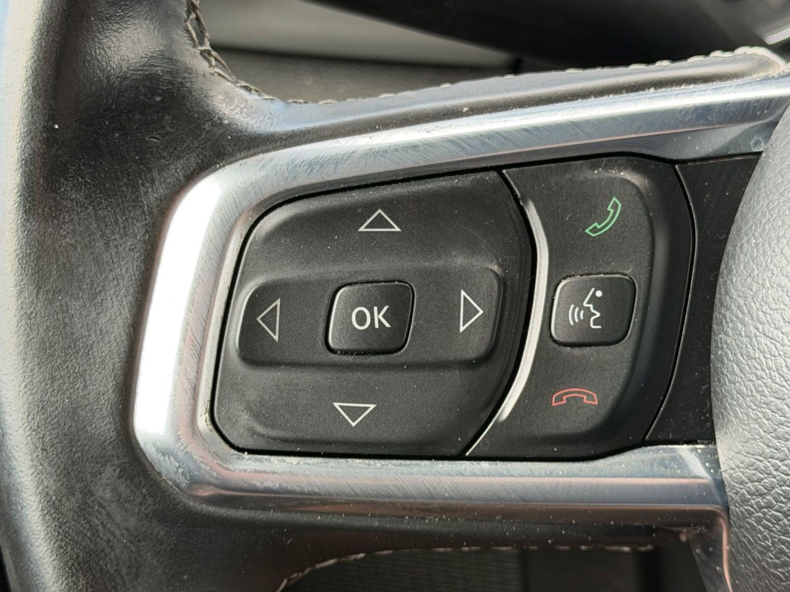 Used 2021 Jeep Wrangler Unlimited Sahara AWD/4WD image 18