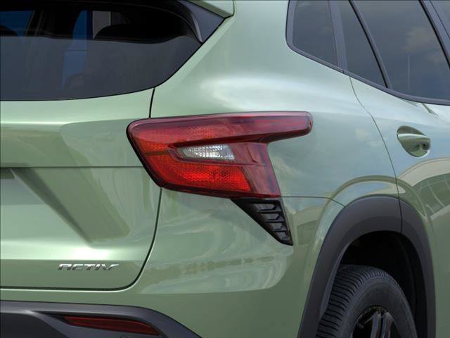New 2026 Chevrolet Trax ACTIV w/ Sunroof Package FWD image 11