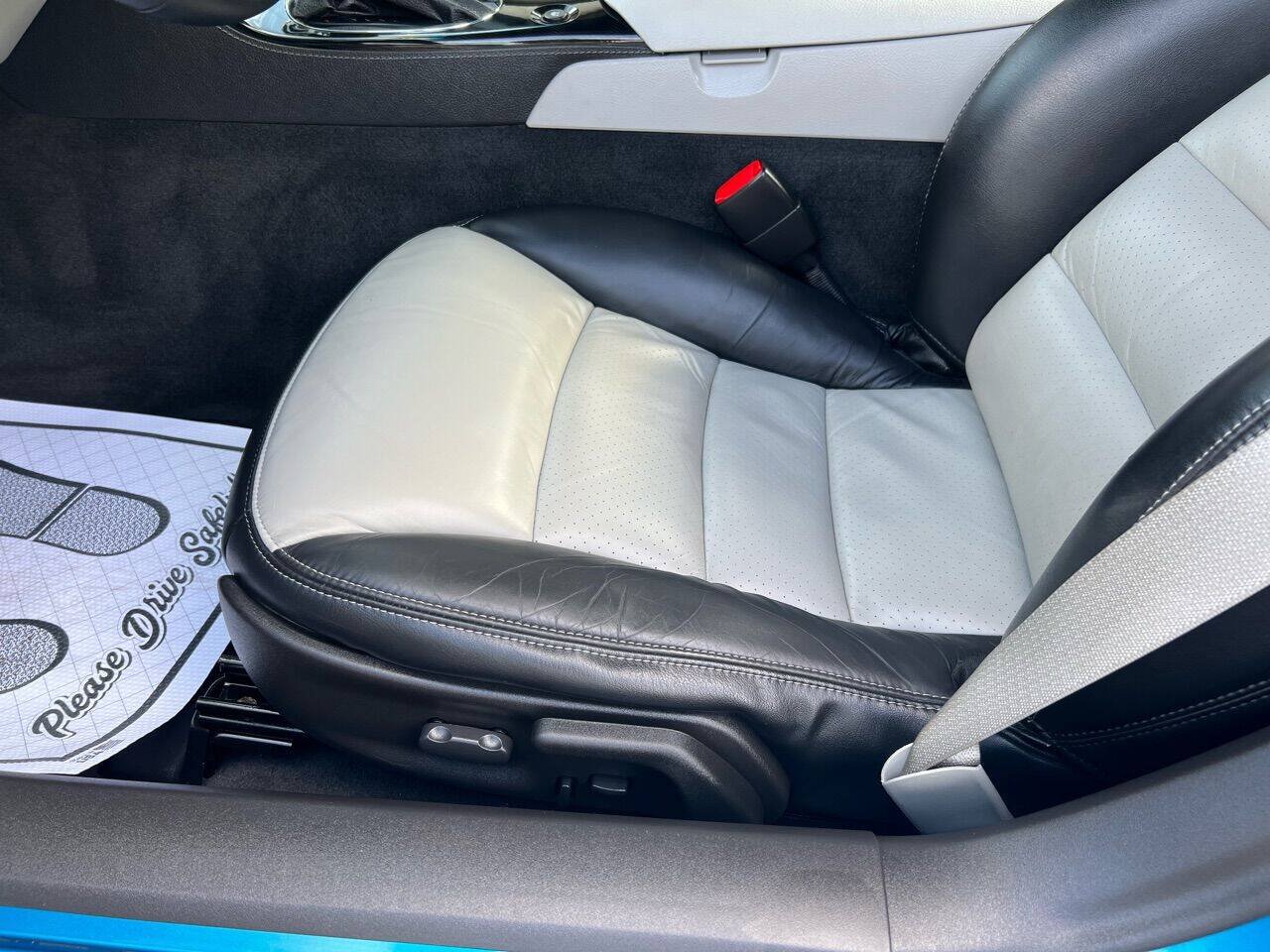 Used 2008 Chevrolet Corvette Coupe w/ Preferred Equipment Group RWD image 33