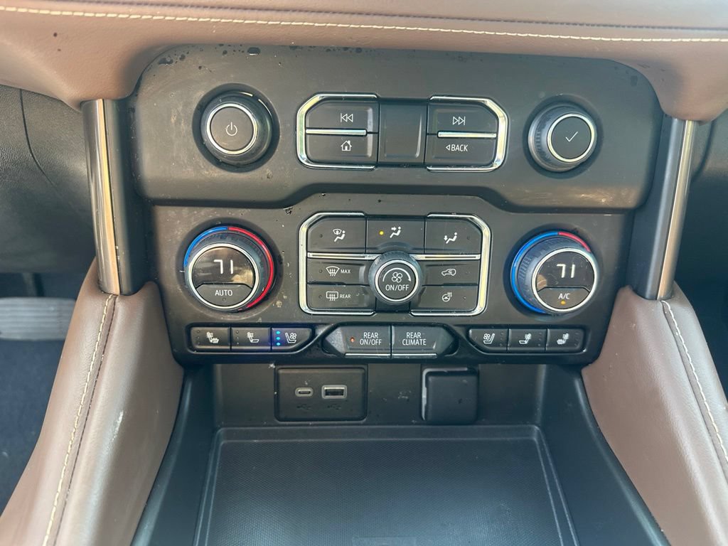 Used 2024 Chevrolet Suburban High Country w/ Advanced Technology Package AWD/4WD image 25