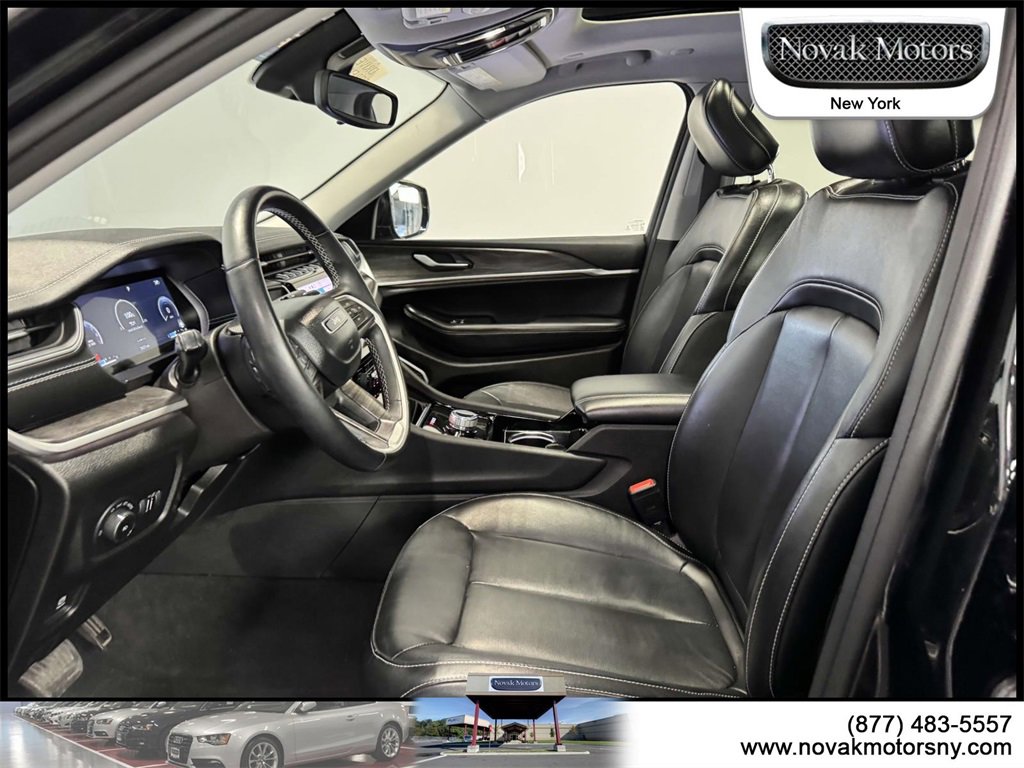 Used 2022 Jeep Grand Cherokee L Limited image 12