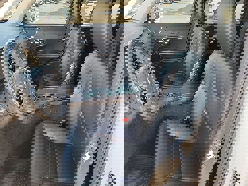 Used 2020 Volvo XC90 T5 Momentum w/ Protection Package image 16