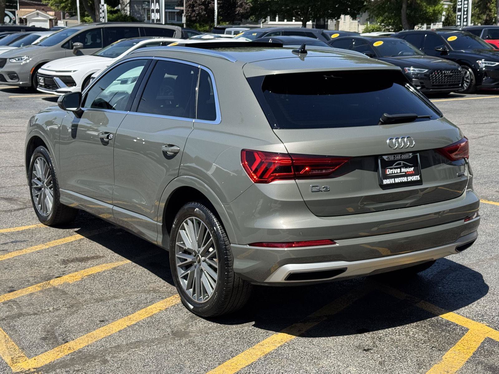 Used 2021 Audi Q3 2.0T Premium Plus w/ Premium Plus Package AWD/4WD image 9