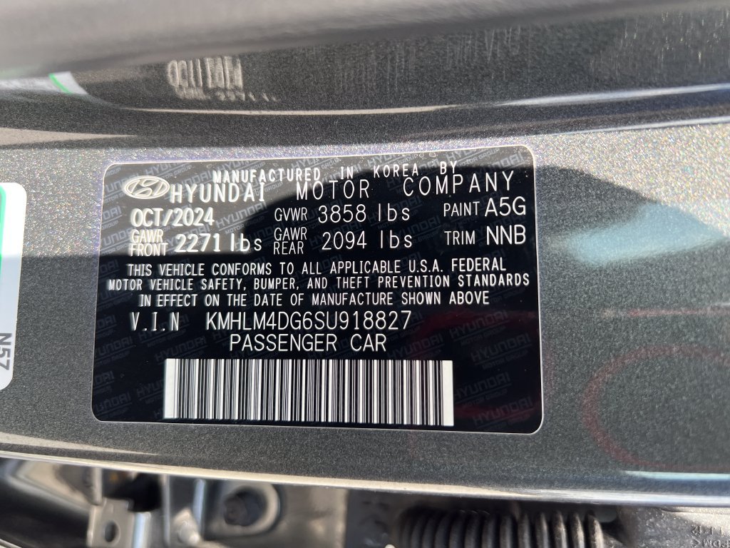 Used 2025 Hyundai Elantra Sport w/ Cargo Package FWD image 25