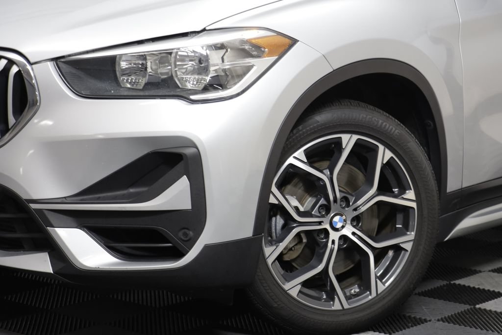 Used 2021 BMW X1 xDrive28i w/ Convenience Package AWD/4WD image 3