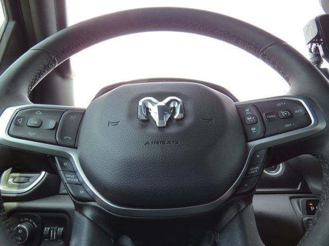 Used 2025 RAM 1500 Big Horn AWD/4WD image 18