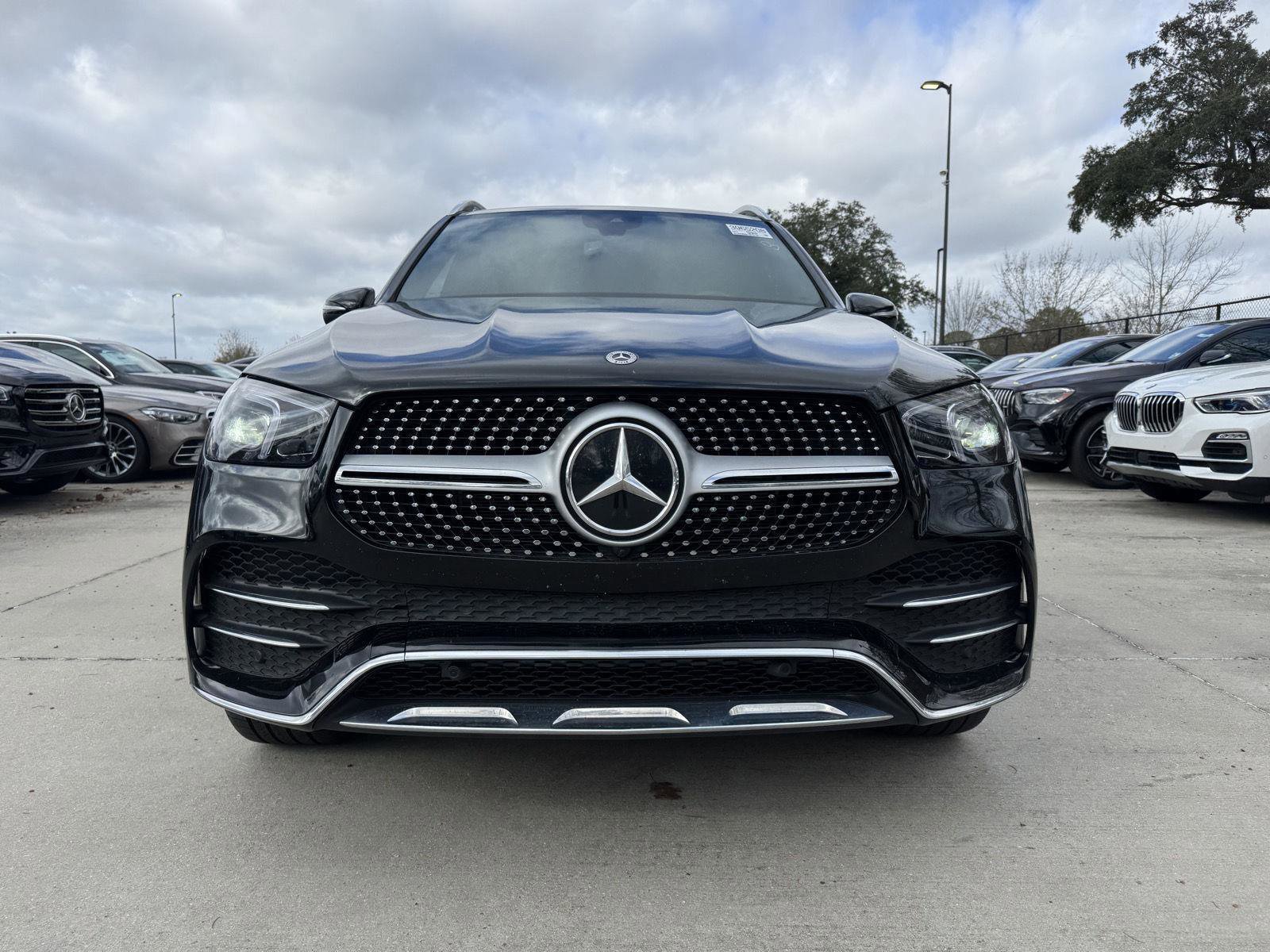 Certified 2022 Mercedes-Benz GLE 350 4MATIC w/ AMG Line Exterior image 2