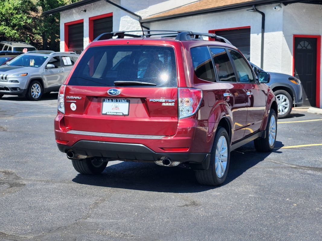 Used 2011 Subaru Forester 2.5X Limited w/ Utility Pkg AWD/4WD image 9