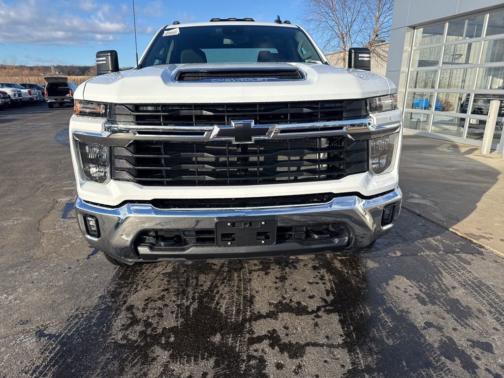 New 2026 Chevrolet Silverado 2500 LT image 3