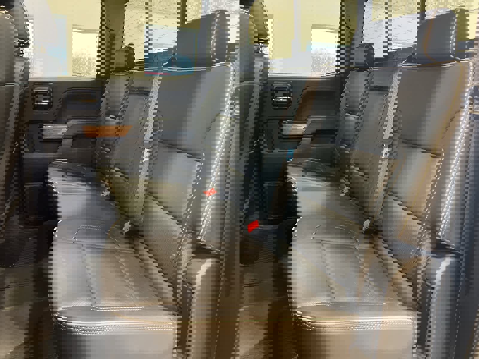 Used 2018 Chevrolet Silverado 2500 High Country image 28