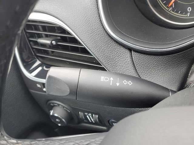 Used 2020 Jeep Cherokee Limited AWD/4WD image 20