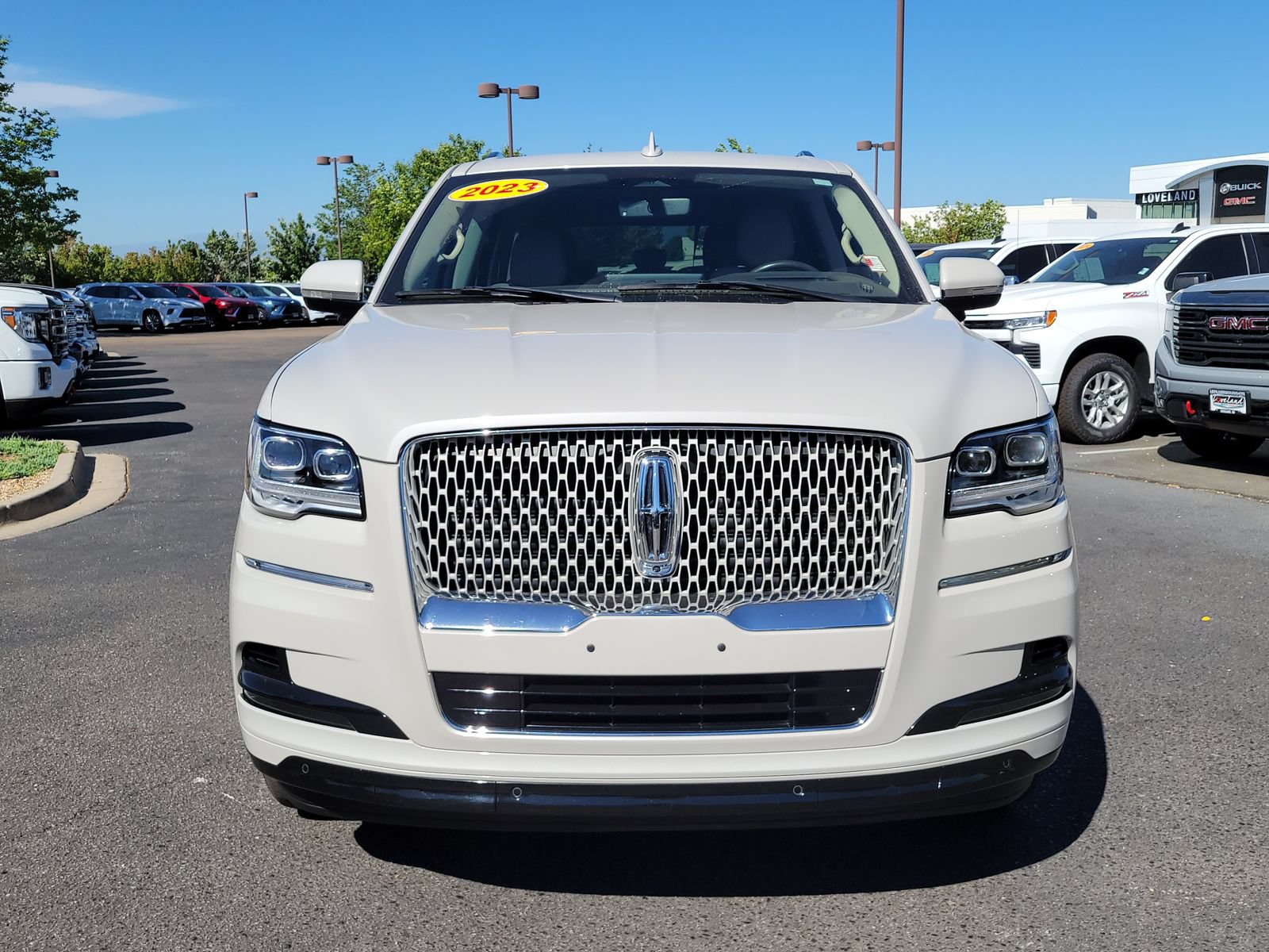 Used 2023 Lincoln Navigator Reserve AWD/4WD image 5