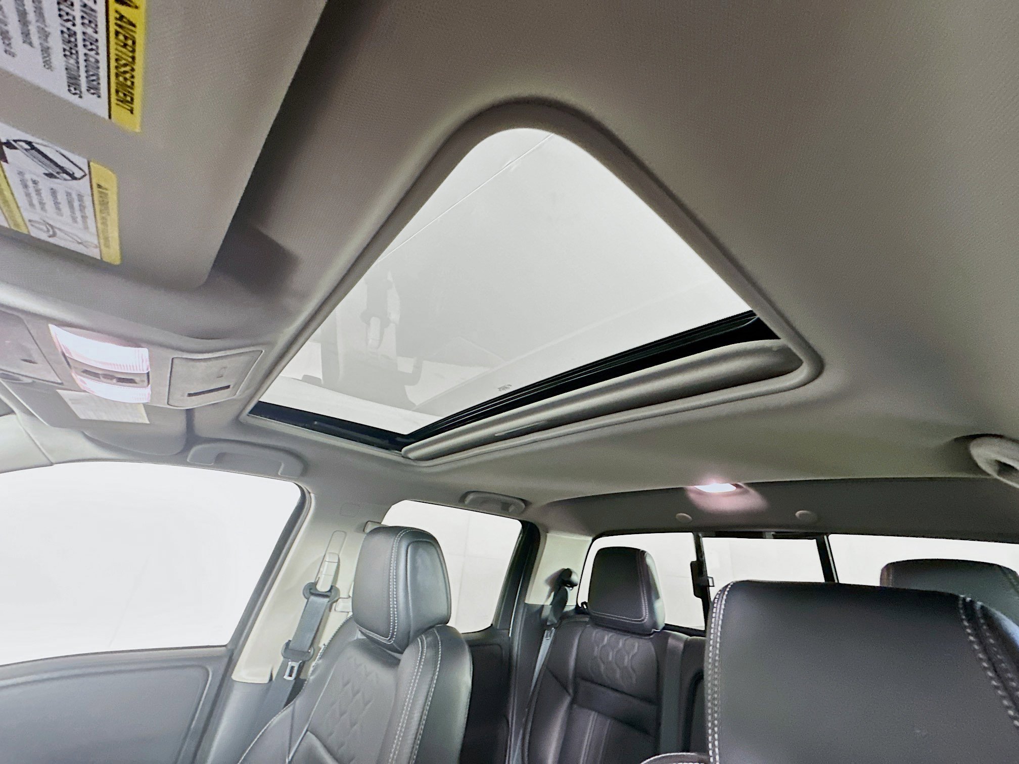 Used 2024 Nissan Frontier SL image 31