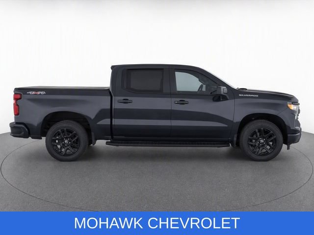 Used 2022 Chevrolet Silverado 1500 Custom AWD/4WD image 9
