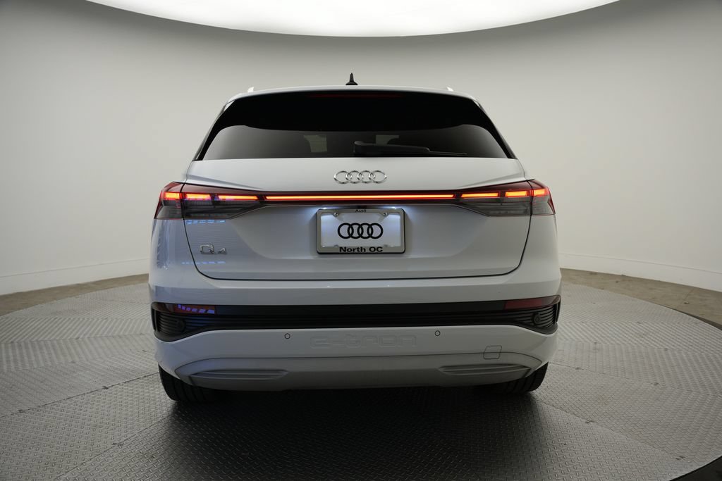 Used 2023 Audi Q4 e-tron Premium Plus w/ Premium Plus RWD image 4