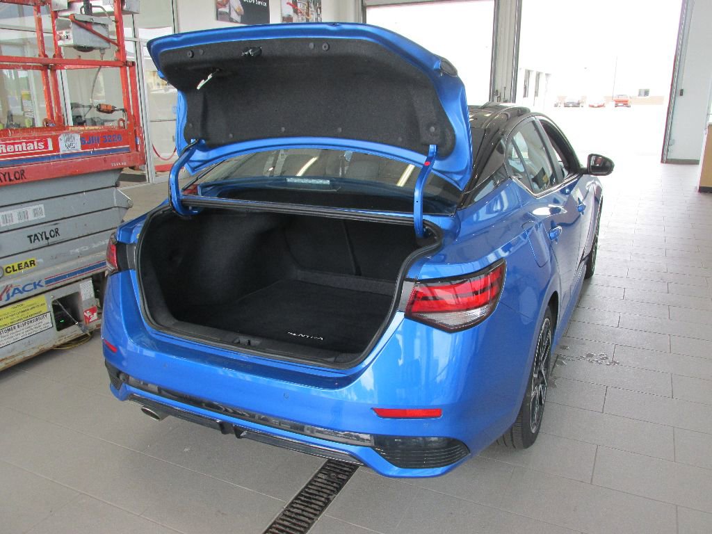 Used 2024 Nissan Sentra SR image 28