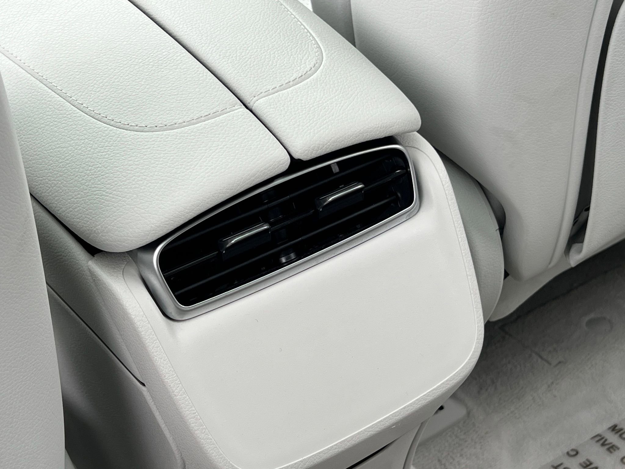 Used 2024 Mercedes-Benz EQE 350+ 4MATIC SUV w/ AMG Line Exterior Package image 18