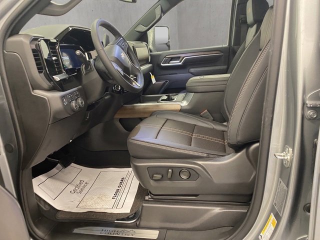 New 2026 Chevrolet Silverado 2500 High Country w/ Z71 Off-Road Package image 13
