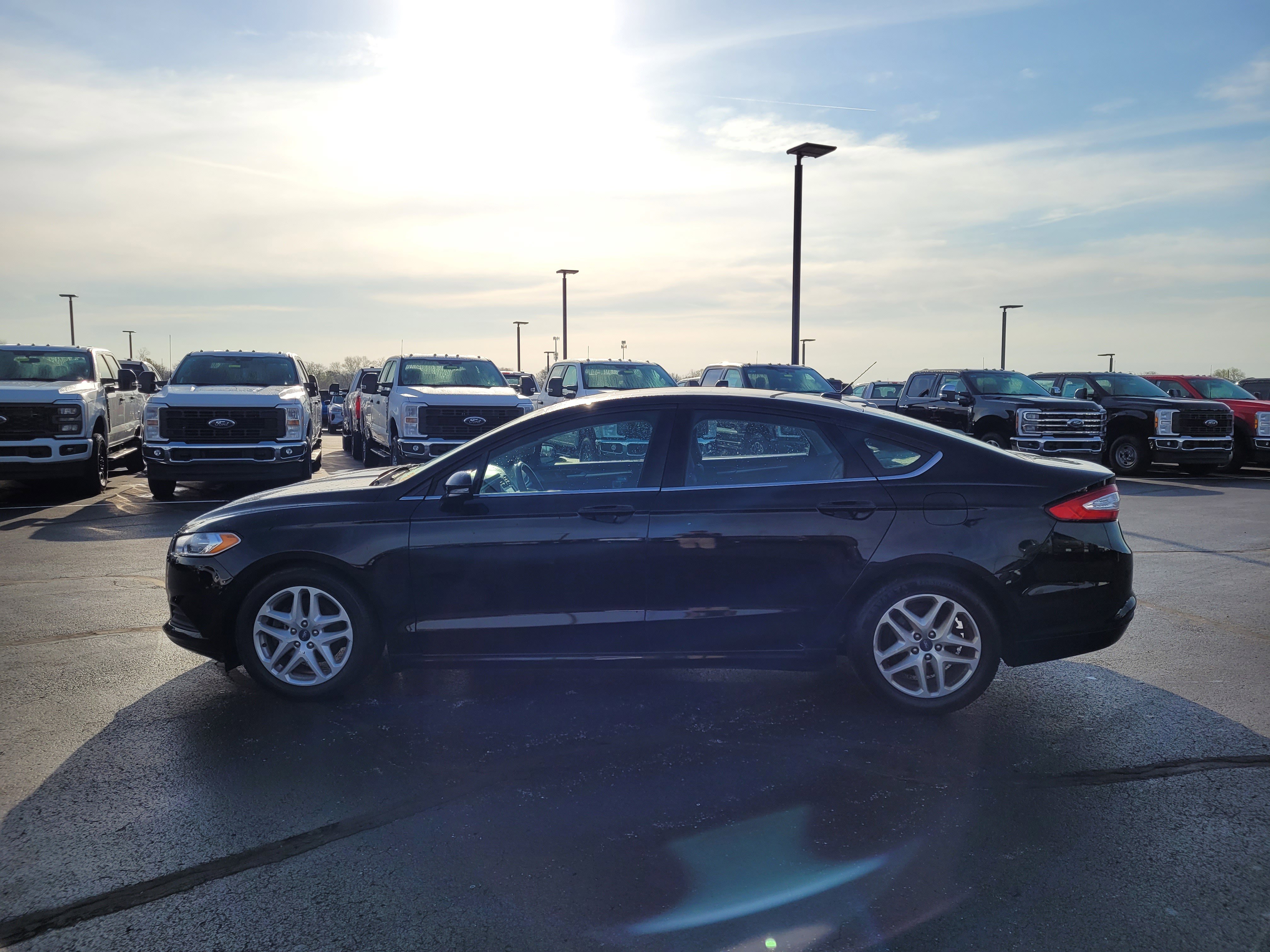 Used 2016 Ford Fusion SE image 7