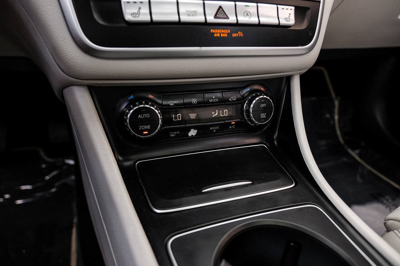 Used 2019 Mercedes-Benz GLA 250 image 24