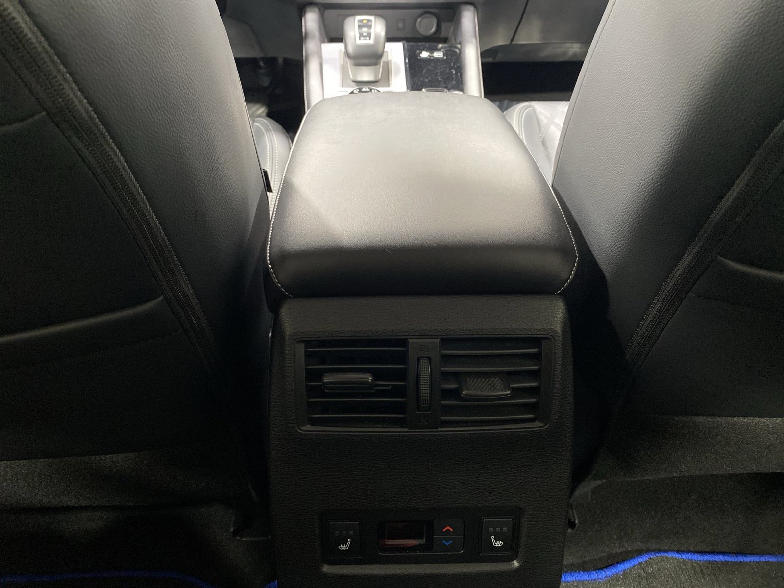 Used 2024 Mitsubishi Outlander SEL AWD/4WD image 21