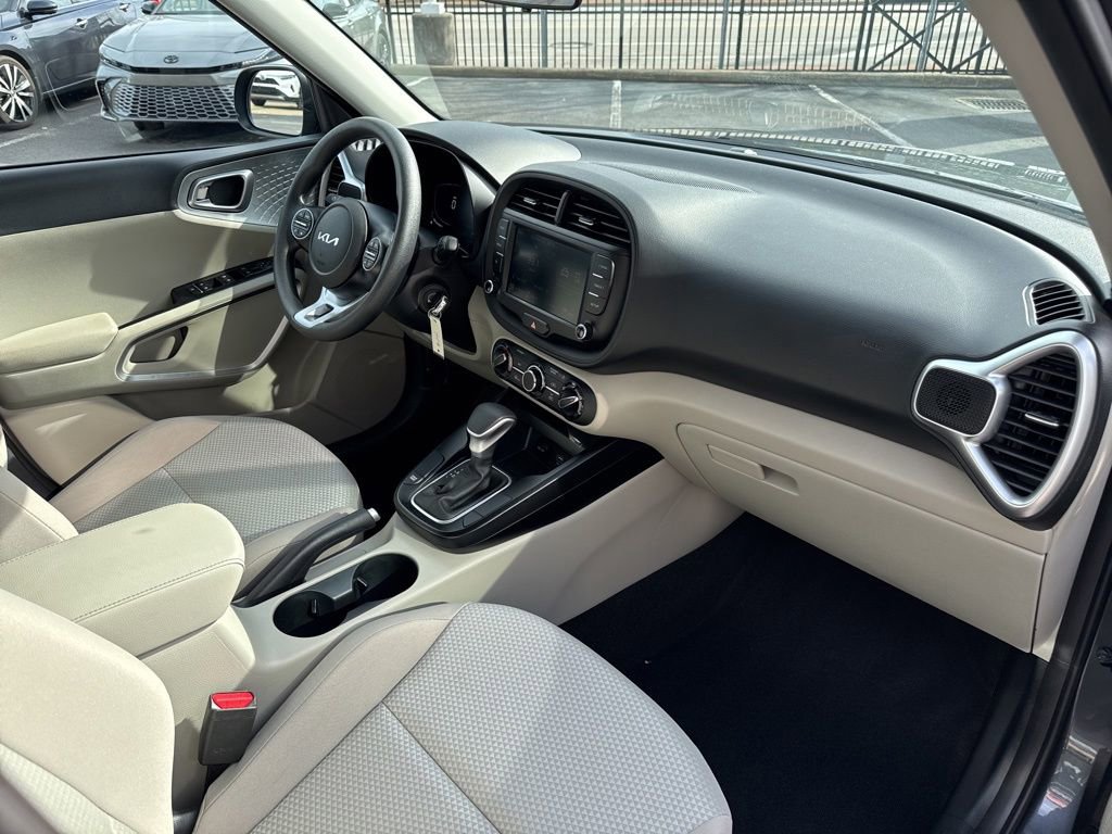 Used 2024 Kia Soul LX w/ Option Group 015 image 26