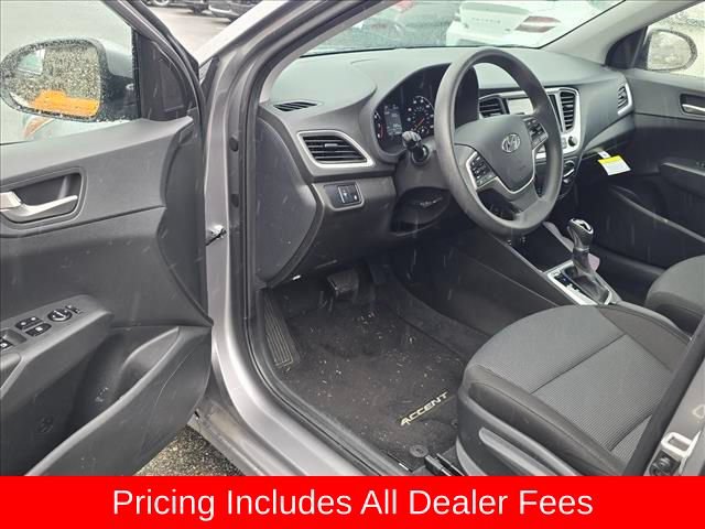 Used 2022 Hyundai Accent SEL FWD image 4