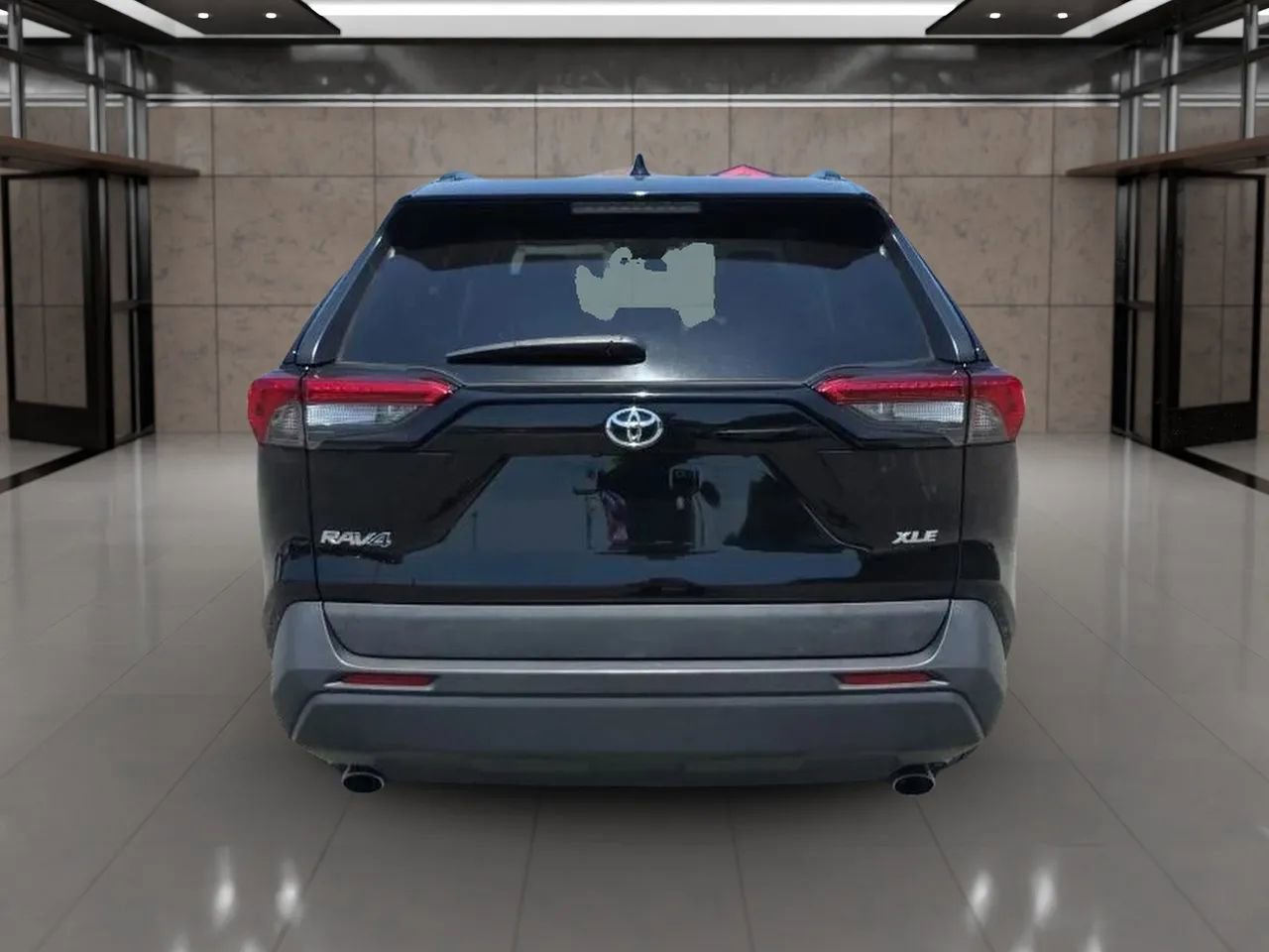 Used 2020 Toyota RAV4 XLE FWD image 8