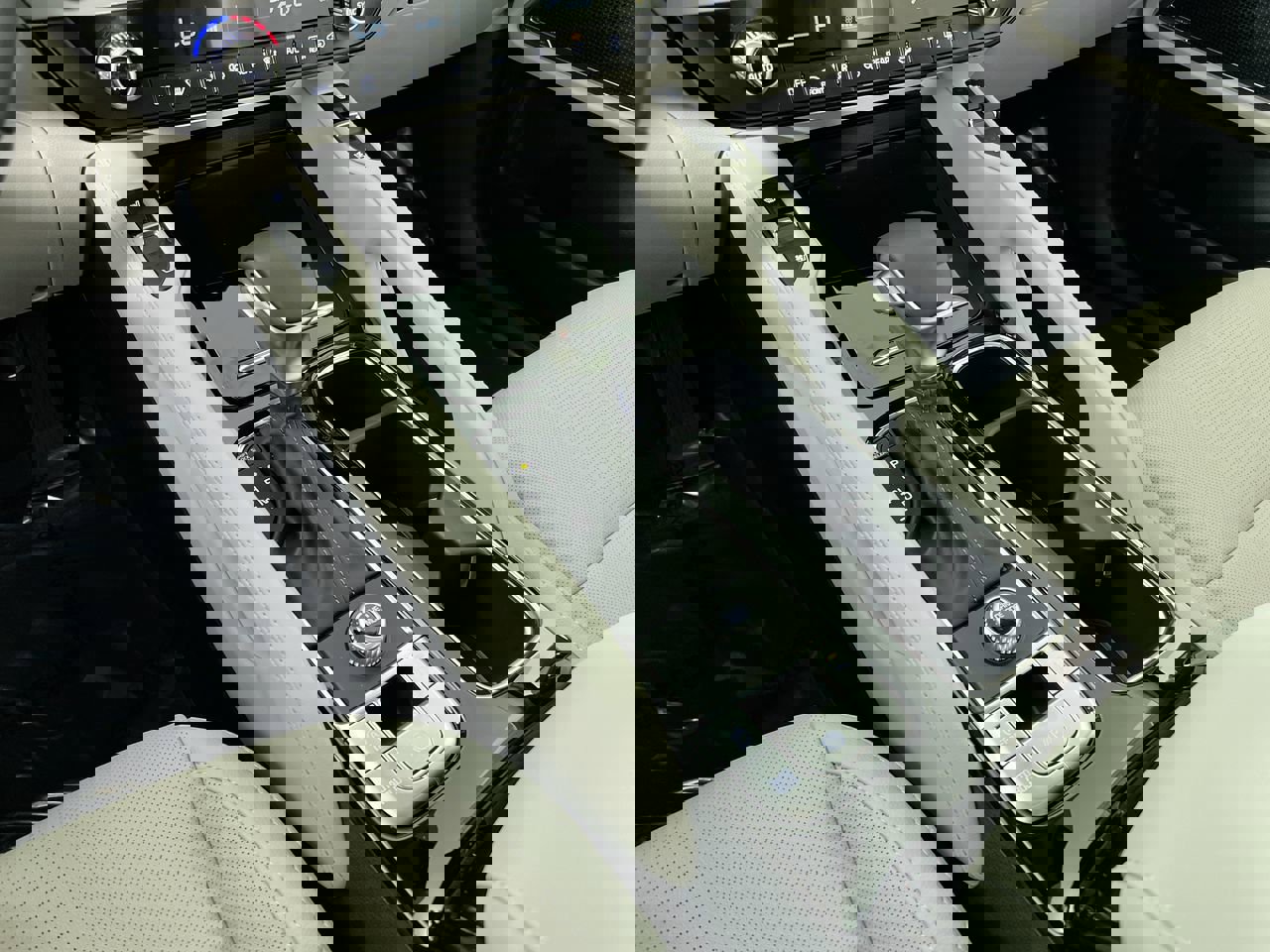 Certified 2024 Kia Telluride EX w/ EX Captain's Chair Package FWD image 20