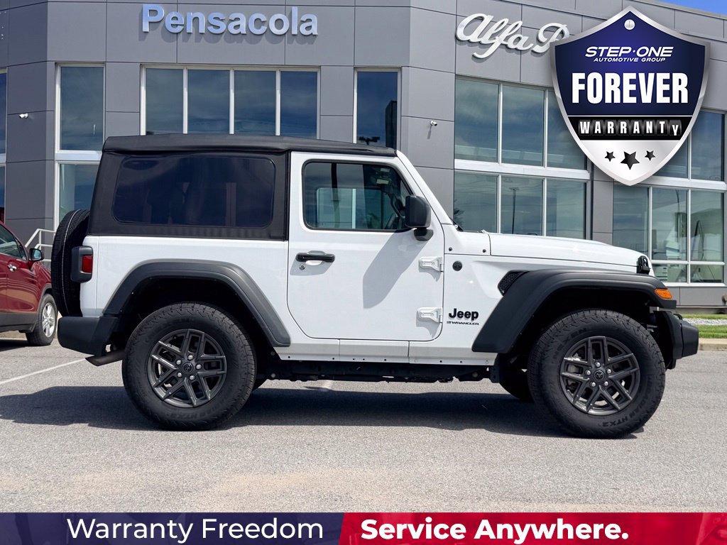 Used 2025 Jeep Wrangler Sport AWD/4WD image 7