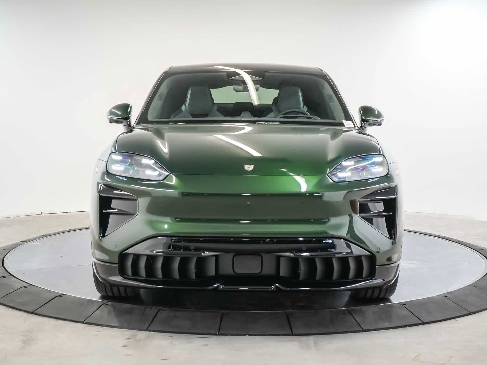New 2026 Porsche Cayenne Turbo AWD/4WD image 6