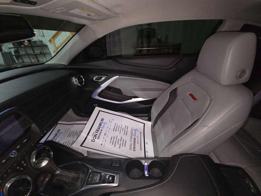 Used 2017 Chevrolet Camaro SS image 12